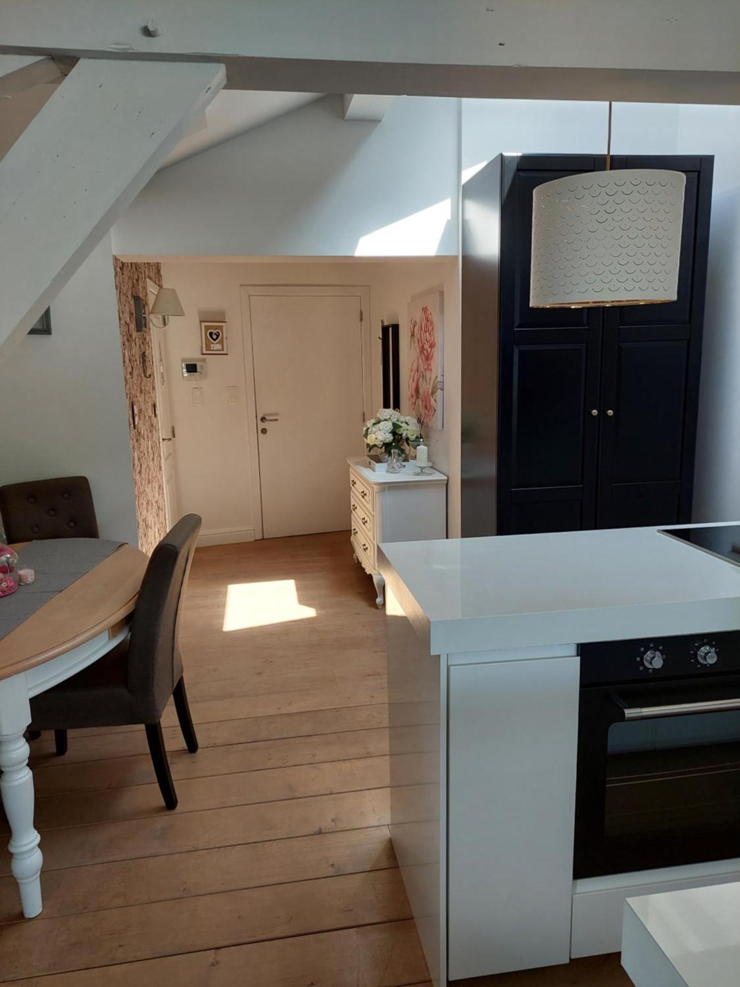 La Chambre Et Le Studio Du Chateau Du Golf De Bernalmont Lieja Exterior foto